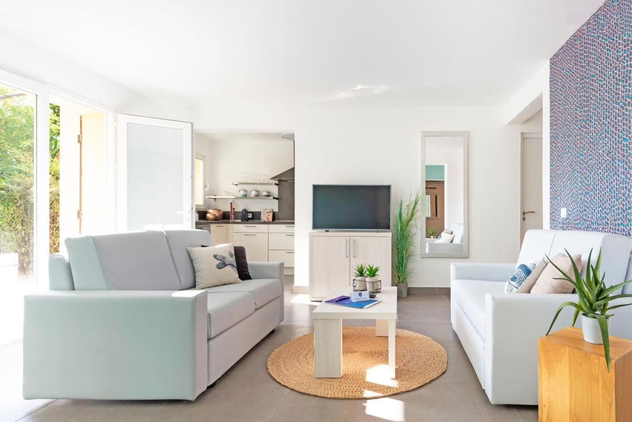 Select'Sohome - La Fossette - Appartement Pour 6 Personnes Avec Terrasse !- Fos-02 Le Lavandou Bagian luar foto