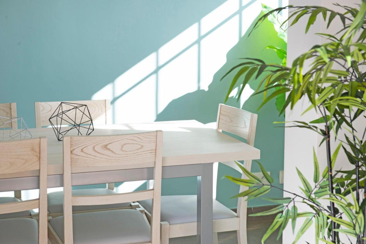Select'Sohome - La Fossette - Appartement Pour 6 Personnes Avec Terrasse !- Fos-02 Le Lavandou Bagian luar foto